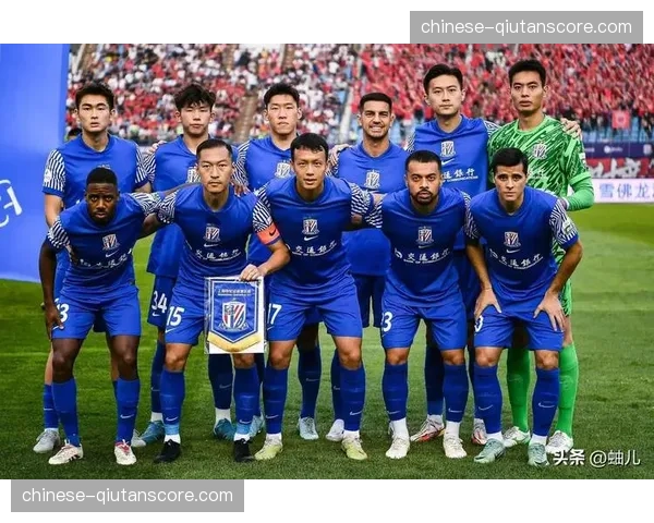 申花头重脚轻隐患凸显，中场如散沙致防线频繁直面对手